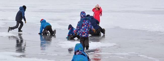 дети на льду